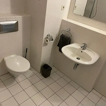 Parkside C 66 Naehe Zoo, Messe, City, Bmw, Porsche Apartman