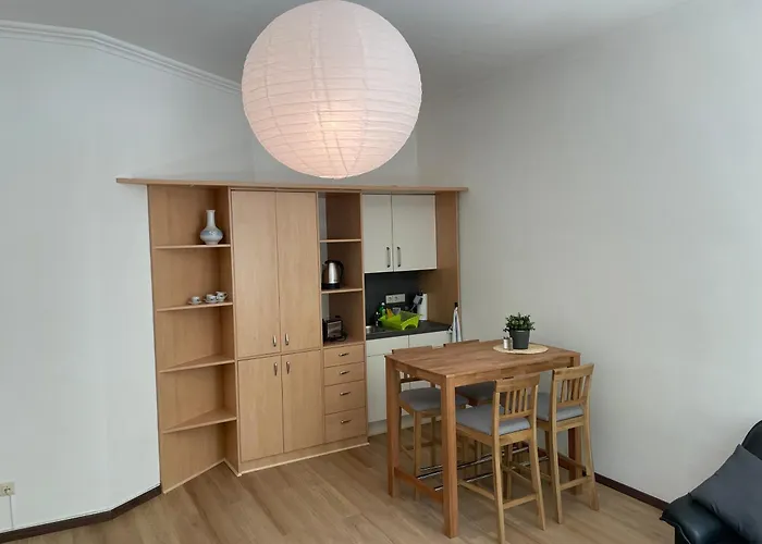 Parkside C 66 Naehe Zoo, Messe, City, Bmw, Porsche *