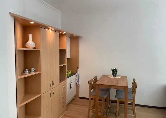 Parkside C 66 Naehe Zoo, Messe, City, Bmw, Porsche * Lipsko